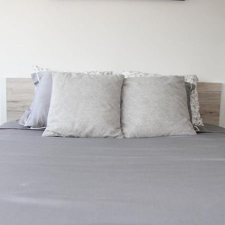 New & Modern Apartment With Beautiful Lake View! ลูกาโน ภายนอก รูปภาพ