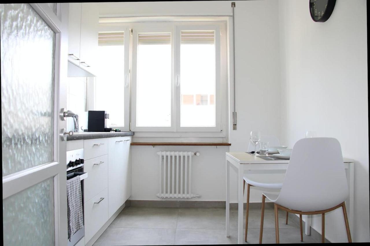 New & Modern Apartment With Beautiful Lake View! ลูกาโน ภายนอก รูปภาพ