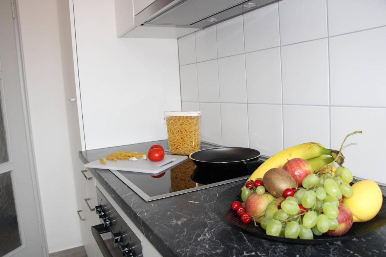 New & Modern Apartment With Beautiful Lake View! ลูกาโน ภายนอก รูปภาพ
